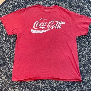 Coca Cola Tee Shirt size XL